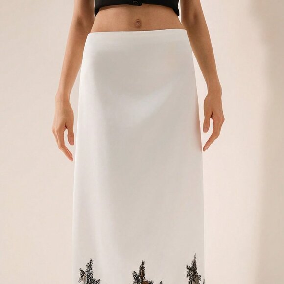 White Elegant Women's French Embroidered Bodycon Skirt - Picture 1 of 6